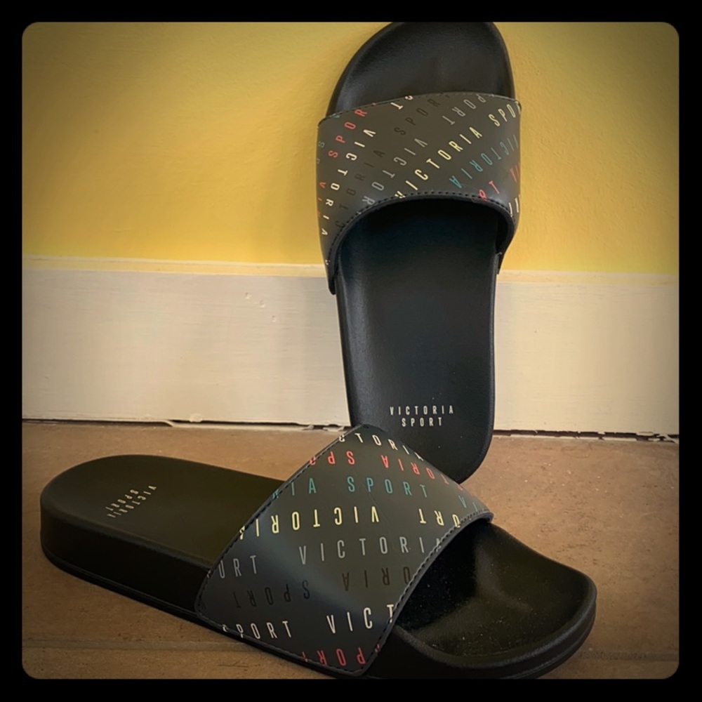 Never worn Victoria Sport slides!